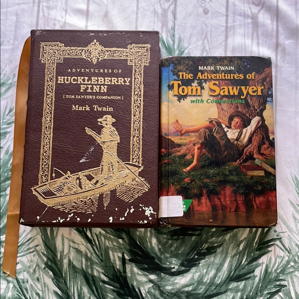 Mark Twain Book Set: Huckleberry Finn & Tom Sawyer